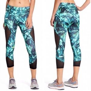 Athleta Capri Leggings